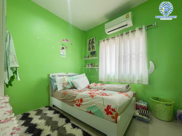 *****ทาวน์เฮ้าส์มือสองย่านกรุงเทพฯ ม.มณฑล8 เลียบคลองทวีวัฒนา เนื้อที่กว้างขวางถึง 22.5 ตร.ว. ฟังก์ชัน 3 ห้องนอน 2 ห้องน้ำ 1 ที่จอดรถ บ้านสภาพใหม่ พร้อมอยู่ บนทำเลดี เชื่อมต่อถ.เพชกษม, ถ.พุทธมณฑลสาย3, ถ.กาญจนาภิเษก ใกล้เดอะมอลล์บางแค และรถไฟฟ้าสายสีน้ำเงิน "สถานีหลักสอง" ราคาดีสุดในย่านนี้!